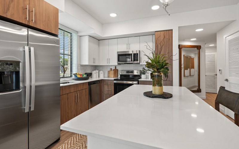 Multi-unit apartment turn-over service Edera at Palm Springs